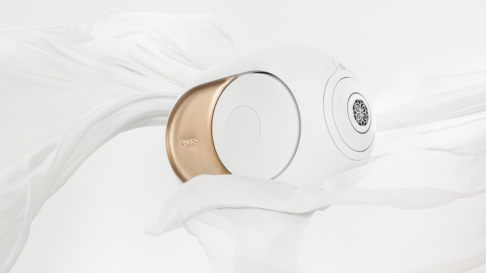 Devialet Pack shot